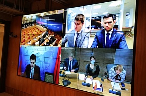 Россия и Китай провели Форум новых медиа Россия и Китай провели Форум новых медиа