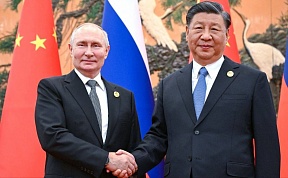 Председатель КНР Си Цзиньпин поздравил Президента России Владимира Путина с переизбранием на пост главы российского государства Председатель КНР Си Цзиньпин поздравил Президента России Владимира Путина с переизбранием на пост главы российского государства