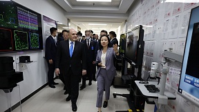 Prime Minister Mikhail Mishustin visited Tsinghua University in Beijing Prime Minister Mikhail Mishustin visited Tsinghua University in Beijing