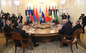 В.В.Путин рассказал об архивных материалах, касающихся предыстории Второй мировой войны