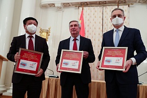 О торжественном мероприятии, посвященном 20-летию подписания Договора о добрососедстве, дружбе и сотрудничестве между Россией и Китаем О торжественном мероприятии, посвященном 20-летию подписания Договора о добрососедстве, дружбе и сотрудничестве между Россией и Китаем